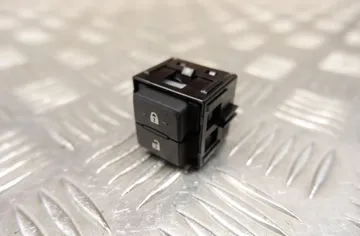 LEXUS ES 7 generation (2018-2024) Interrupteur de verrouillage centralisé 28208565