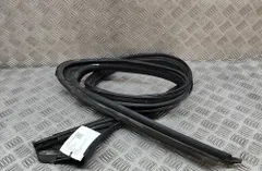 JAGUAR XK X150  (2005-2014) Caoutchouc de joint de porte avant droite 6W83-20710-AH 25702261