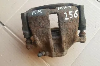 VOLKSWAGEN Jetta 2 generation (1984-1992) Étrier de frein avant gauche 34333498