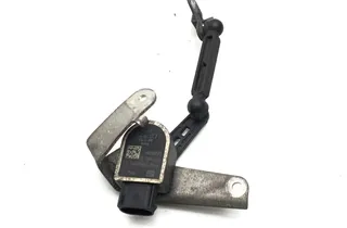 BMW 5 Series G30/G31 (2016-2023) Capteur de niveau de hauteur arrière droit 6869138 34211548