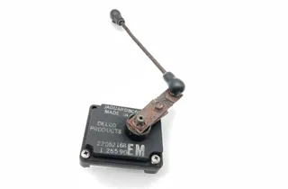 JAGUAR XJ 2 generation (XJ40) (1986-2003) Capteur de hauteur de suspension DBC6768 28246505
