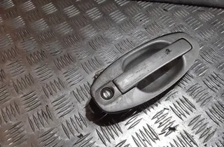 HYUNDAI Santa Fe SM (2000-2013) Poignée extérieure de porte coulissante côté gauche 826802600 33834964