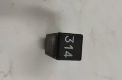 AUDI 80 B3 (1986-1992) Relais 5KH00415508,813919082A 34743023