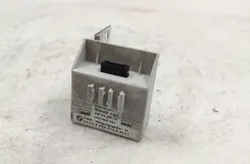 BMW 3 Series E90/E91/E92/E93 (2004-2013) Contrôle de la pompe à carburant 6923215,2001800433,55892110 34652045