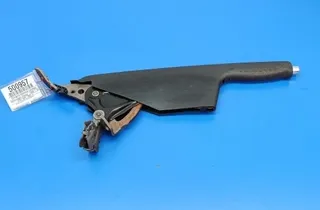 VOLKSWAGEN Passat B5 (1996-2005) Poignée de frein à main 34485397