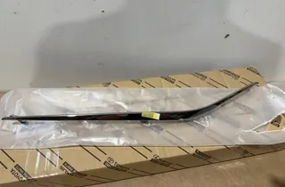 TOYOTA Auris 2 generation (2012-2015) Calandre avant droite 5312102300 35708927