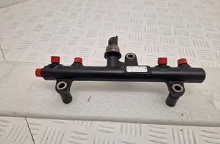 PEUGEOT 508 1 generation (2010-2020) Rampe de carburant 284038820232,9663305480 33511563