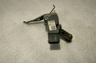 VOLVO XC90 1 generation (2002-2014) Capteur de niveau de hauteur arrière droit 32246988 30647534