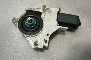 PORSCHE Cayenne 958 (2010-2018) Moteur de lève-vitre de porte avant gauche 8K0959801B 34130183