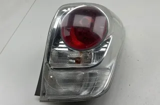 TOYOTA Avensis Verso 1 generation (2001-2003) Feu arrière droit 815500F130 34111320