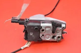 PEUGEOT 3008 2 generation (2017-2023) Serrure de porte arrière droite 732298 31491807