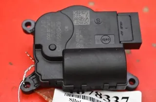 SKODA Octavia 3 generation (2013-2020) Actionneur de moteur de volet de chauffage intérieur 2Q0907511G 35530601