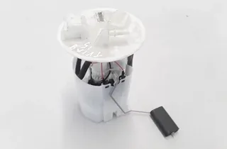 RENAULT Twingo 3 generation (2014-2023) Dans la pompe à carburant du réservoir 172024944R 21081474