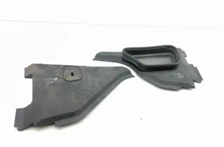 MERCEDES-BENZ M-Class W166 (2011-2015) Garniture de capot d'essuie-glace avant A1668300113 34462153