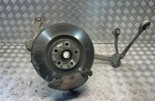 AUDI Q5 8R (2008-2017) Moyeu de roue avant gauche 8K0407241Q 34987995