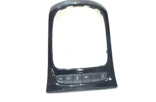 OPEL Astra K (2015-2021) Garniture en plastique du niveau de changement de vitesse 13432228 30157651