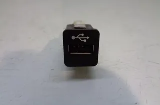 BMW 7 Series F01/F02 (2008-2015) USB 8410923765601,9237656 25725437