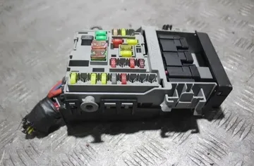 OPEL Insignia A (2008-2016) Boîte à fusibles 13222786 32917327