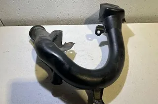 TOYOTA RAV4 3 generation (XA30) (2005-2012) Résonateur d'admission 34998645