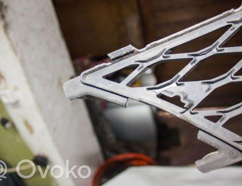 MERCEDES-BENZ R-Class W251 (2005-2017) Grille inférieure du pare-chocs avant A2518850153 32874496