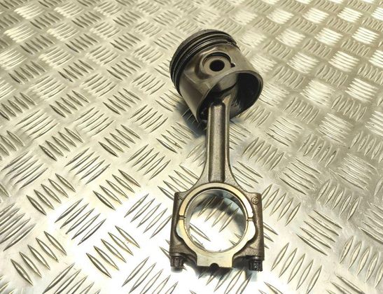 VOLVO S60 1 generation (2000-2009) Piston 81L79 32951450