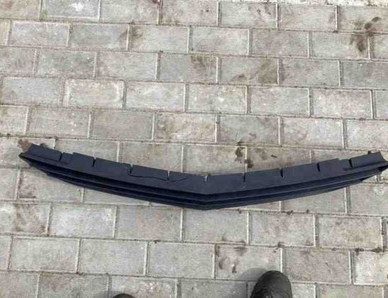 MERCEDES-BENZ R-Class W251 (2005-2017) Calandre supérieure avant A2518850553 27217856