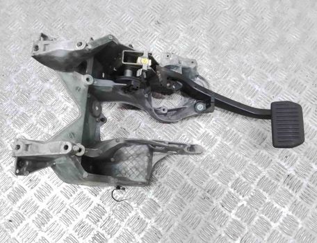 VOLVO S90 2 generation (2016-2023) Pédale de frein 31381852 27976826