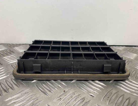 BMW 4 Series F32/F33/F36 (2013-2020) Grilles de ventilation du corps 9176945,64229176945 27781736