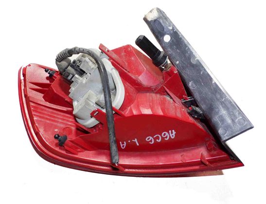 AUDI A6 C6/4F (2004-2011) Feu arrière du hayon côté droit 4F9945222C,89037056 22637685