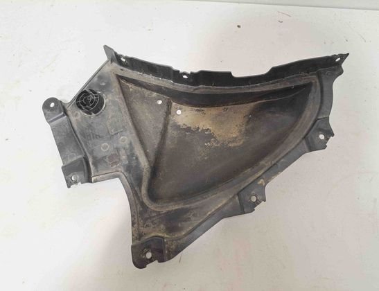 BMW 4 Series G22, G23, G26 (2020-2023) Partie avant du garde-boue intérieur avant gauche 7447135 32145139