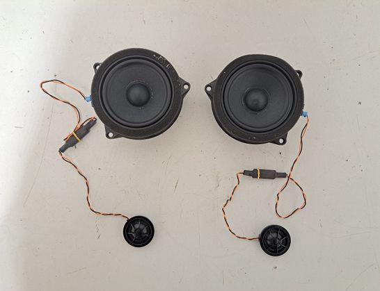 BMW X5 G05/G18 (2018-2024) Système audio complet 5A9BF92,5B44D34,5A923D0,5A5CA89,9399276,9399315,2622517,6809632,2622518,6813597,2622519,2622520,2622516,5A38AB8,9832609,8779561,5A86481,9460501,9460502,2622511 32972649