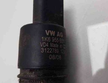 VOLKSWAGEN Passat B7 (2010-2015) Moteur de réservoir de laveuse 1K6955651 31109589