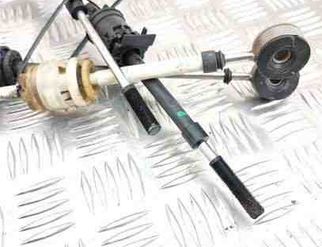 OPEL Astra J (2009-2020) Câbles du mécanisme de changement de vitesse 55577317 25050340