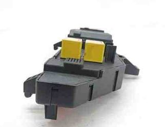 SAAB 9-3 2 generation (2002-2014) Boîte à fusibles 12798346,12778377 25053815