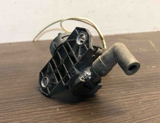 FORD C-Max 2 generation (2010-2019) Soupape à vide 9688124580 28570915