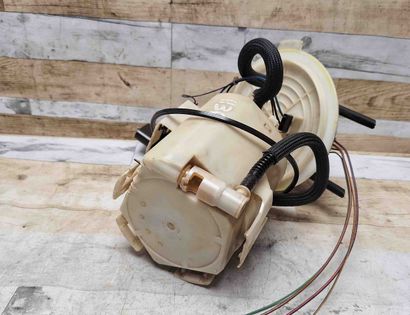 OPEL Zafira B (2005-2010) Dans la pompe à carburant du réservoir 13129984,0580303063 31618810
