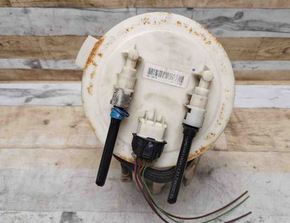 OPEL Zafira B (2005-2010) Dans la pompe à carburant du réservoir 13129984,0580303063 31618810