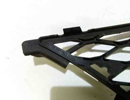 MERCEDES-BENZ R-Class W251 (2005-2017) Grille inférieure du pare-chocs avant A2518850153 31564996