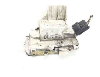 FORD Mondeo 2 generation (1996-2000) Serrure de porte avant droite 1S7AF21812KA 31857759