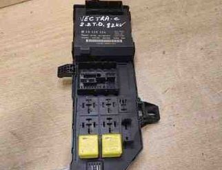 OPEL Vectra C (2002-2005) Boîte à fusibles 09226554,351787,3C718671373 24422383