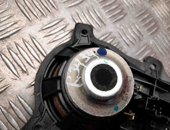 VOLVO XC60 2 generation (2017-2024) Haut-parleur de porte avant gauche 31678735 30641282