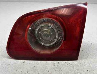 VOLKSWAGEN Passat B7 (2010-2015) Feu arrière du hayon côté droit 3C9945094 30591365