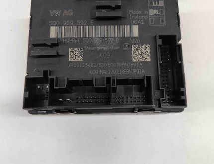 VOLKSWAGEN Passat B8 (2014-2023) Unité de commande de porte avant droite 5Q0959592E,5Q0959592B 22275655