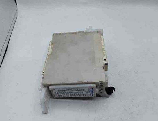 TOYOTA Yaris 3 generation (2010-2019) Boîte à fusibles 8273052K40,6K230774 25480879