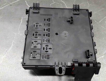 OPEL Vectra C (2002-2005) Boîte à fusibles 460023260 30130382