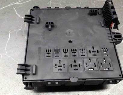 OPEL Vectra C (2002-2005) Boîte à fusibles 460023260 30130382