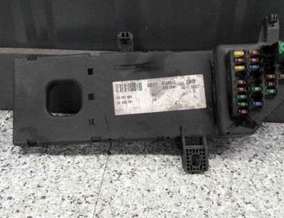 OPEL Vectra C (2002-2005) Boîte à fusibles 24443147 30181714