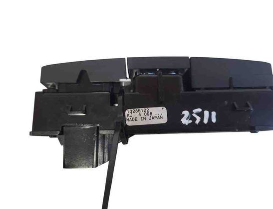 OPEL Astra K (2015-2021) Bouton de danger 13285122 30742323