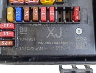 OPEL Astra K (2015-2021) Boîte à fusibles C11000139 32757797