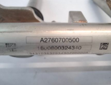 MERCEDES-BENZ E-Class W213/S213/C238/A238 (2016-2024) Rail de carburant côté droit A2760700500,A2760781345,A2560700187,A2760704295 32967477
